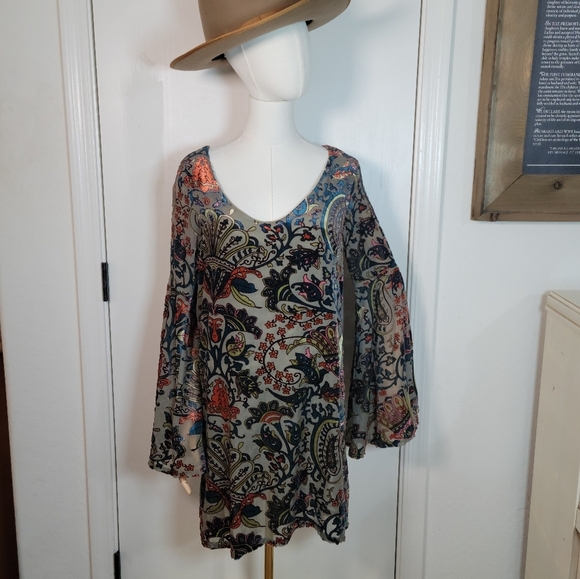 Altar'd State Paisley Elegant Green Bell Sleeve Velvet Dress Size Medium - Picture 1 of 12